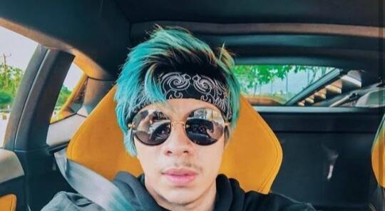 Wow..10 Youtuber Indonesia Dengan Gaji Tertinggi, Ada yang 500 jt😎