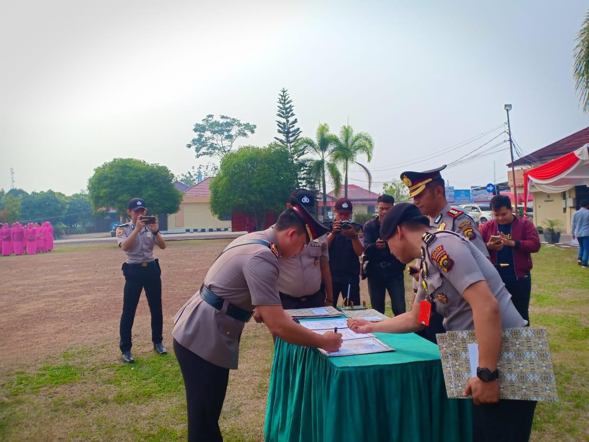 Kapolres Banyuasin Pimpin Sertijab Pejabat Utama dan Tiga Kapolsek