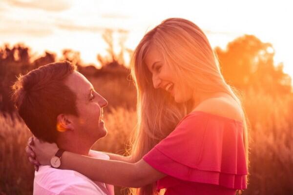 5 Tips Ampuh Biar Pasanganmu Bersikap Romantis