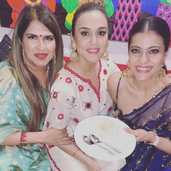 Bareng Kajol hingga Shah Rukh Khan, 10 Momen Seru Diwali Preity Zinta