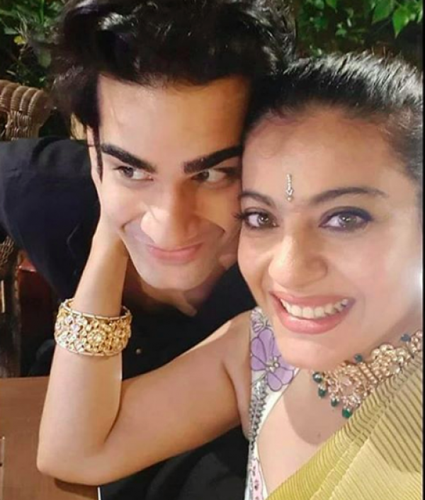 Penuh Cinta, 10 Momen Bahagia Perayaan Diwali Kajol - Ajay Devgn