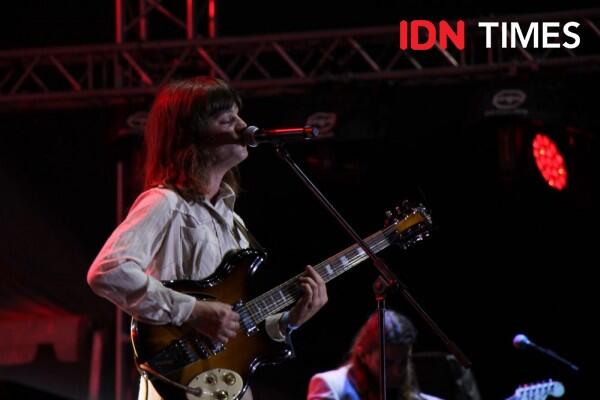 10 Keseruan Penampilan Band Indie FUR di Panggung Hari Kedua GUDFEST