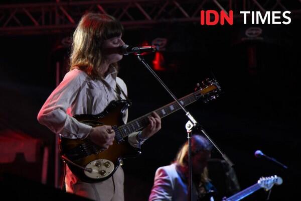 10 Keseruan Penampilan Band Indie FUR di Panggung Hari Kedua GUDFEST