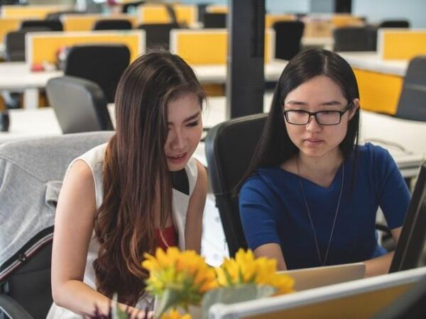 Sering Monday Blues? Coba 5 Cara Ini Agar Sehat Mental di Tempat Kerja