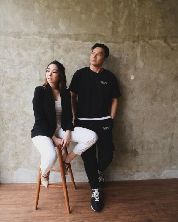 9 Ide OOTD Couple ala Gisel & Wijin, Kompak dalam Berbagai Gaya