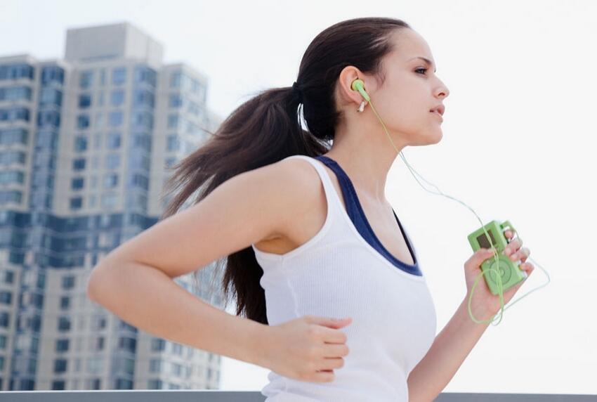 Ini 6 Hal yang Wajib Kamu Pertimbangkan Sebelum Beli Earphone