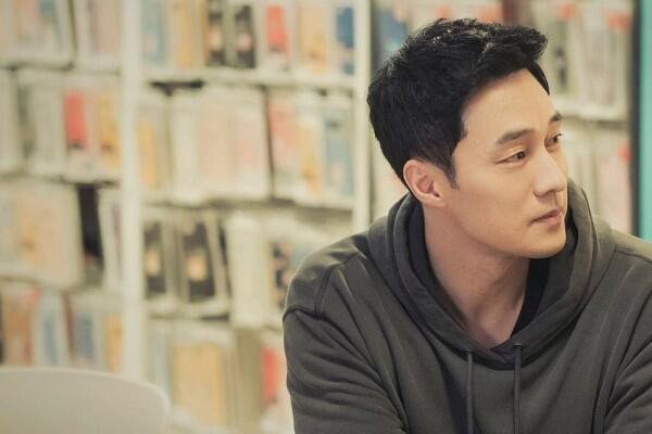 Genap 43 Tahun, 10 Transformasi So Ji Sub dari Imut hingga Berkarisma
