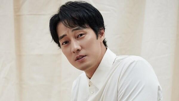 Genap 43 Tahun, 10 Transformasi So Ji Sub dari Imut hingga Berkarisma
