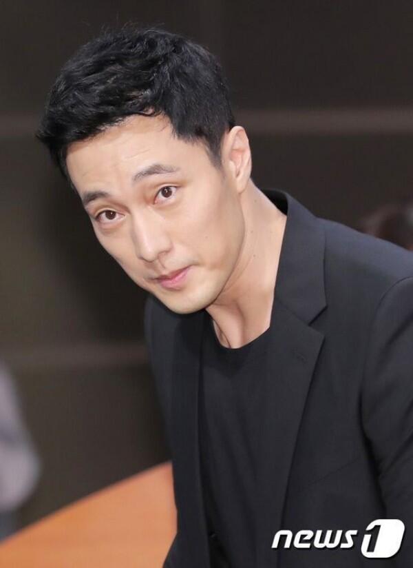 Genap 43 Tahun, 10 Transformasi So Ji Sub dari Imut hingga Berkarisma