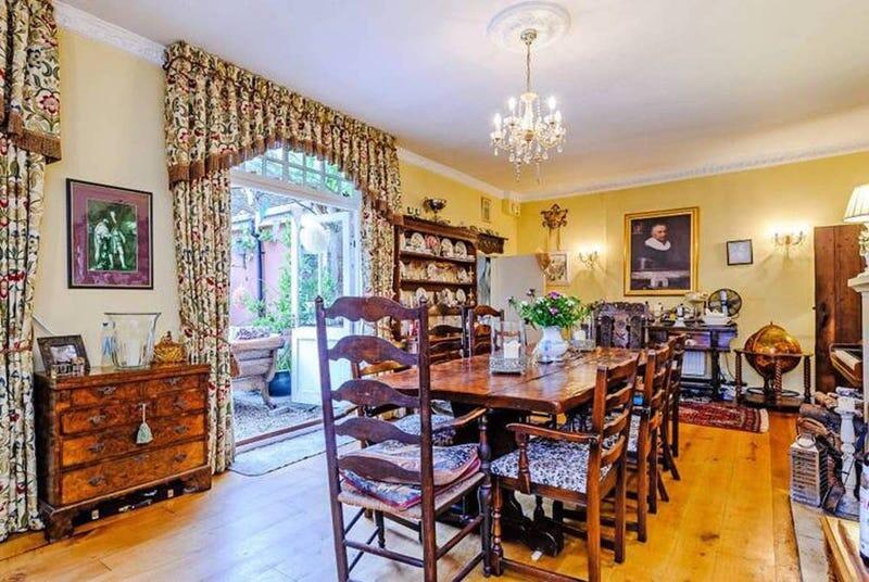 Godric's Hollow, Rumah Harry Potter di Inggris Kini Disewakan di Airbnb!