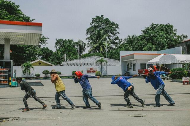 Terlihat Pengangguran, Namun Sebenarnya Sosok Ini adalah Jutawan