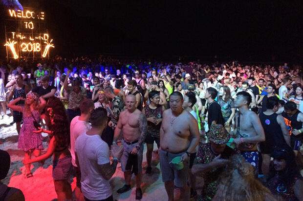 Full Moon Party, Pesta di Pinggir Pantai Haad Rin yang menjadi Primadona Dunia