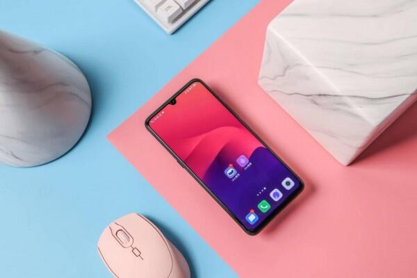 5 Smartphone Vivo dengan Memori RAM Diatas 8 GB, Jumbo!