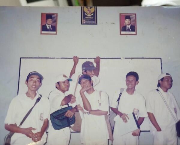 9 Potret Lawas dan Menggemaskan Denny Cagur, Sudah Lucu sejak Dulu