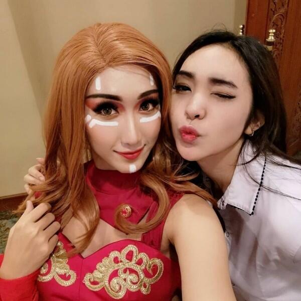 Manis Banget, 10 Potret Cosplayer Lola Zieta yang Curi Perhatian
