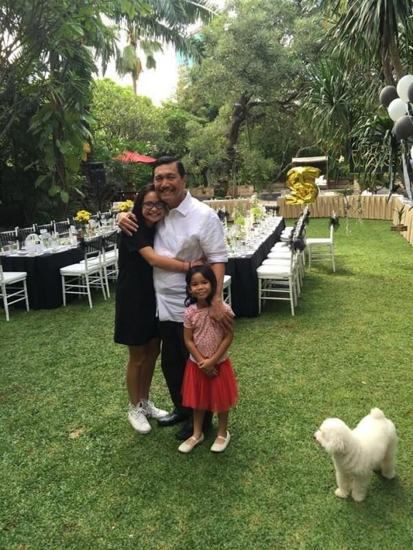 Dikenal Tegas, 10 Sisi Romantis Luhut Pandjaitan yang Family Man