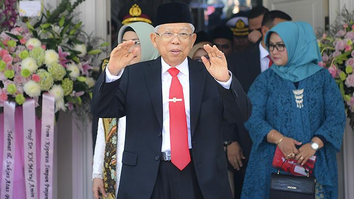 Kenapa Kyai Gencar Promosikan Rokok Ketimbang Zakat?