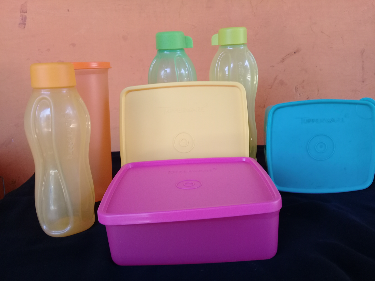 Tupperware Wadah Makanan Legendaris Favorite Ibu!