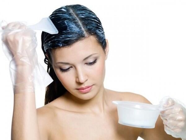 5 DIY Masker Rambut Alami yang Efektif Perangi Kerontokan