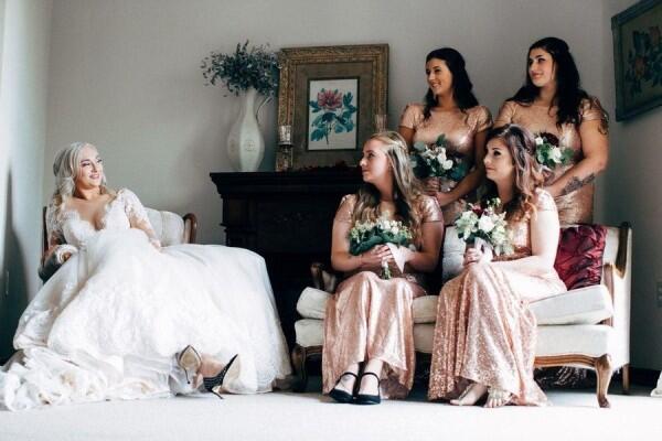 Gak Perlu WO, Ini 6 Tugas yang Bisa Diserahkan ke Bridesmaids