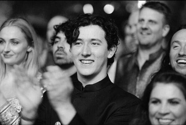 10 Potret Frankie Jonas, Adik Jonas Brothers yang Keren Banget!