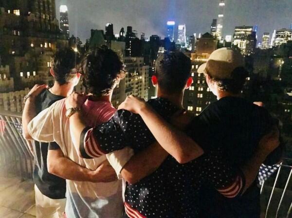 10 Potret Frankie Jonas, Adik Jonas Brothers yang Keren Banget!