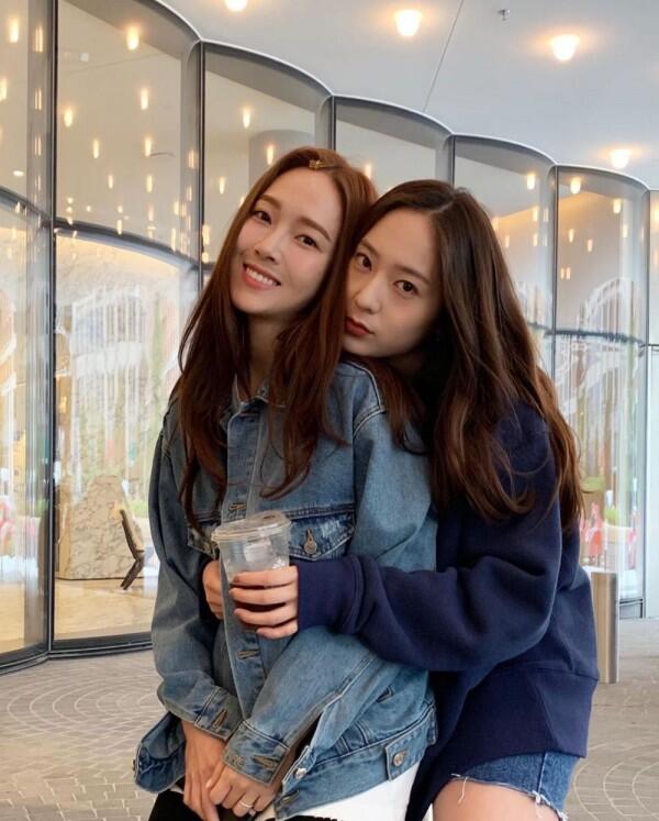 Akan Debut Main Film, 9 Potret Terbaru Krystal f(x) yang Makin Menawan