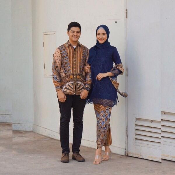 Dress sampai Kebaya, 10 Gaya Kondangan dengan Hijab ala Erica Putri