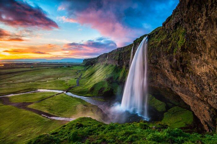 Seljalandsfoss, Air Terjun yang Memesona di Reykjavik