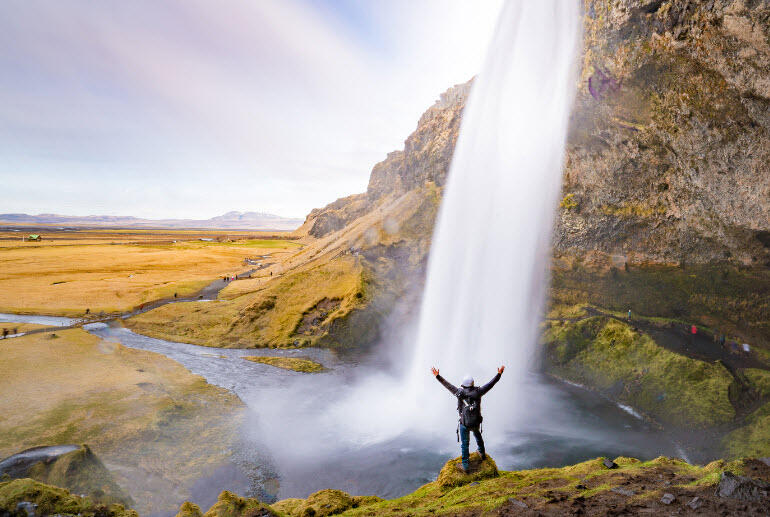 Seljalandsfoss, Air Terjun yang Memesona di Reykjavik