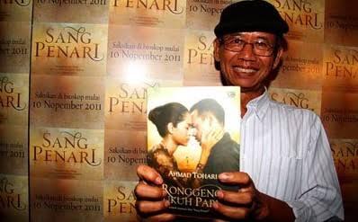 Ahmad Tohari dan Karyanya Ronggeng Dukuh Paruk yang Fenomenal