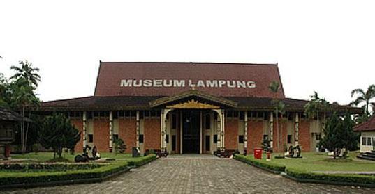 Museum Lampung &quot;Sai Bumi Ruwai Jurai&quot; Peninggalan Sejarah, Untuk Kita Indonesia! 