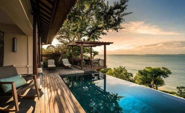 10 Penginapan Tepi Pantai Paling Indah di Indonesia, bak Surga Dunia!