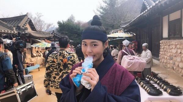 Kembali Bermain Drama, 10 Potret Sendu Seolhyun AOA di My Country