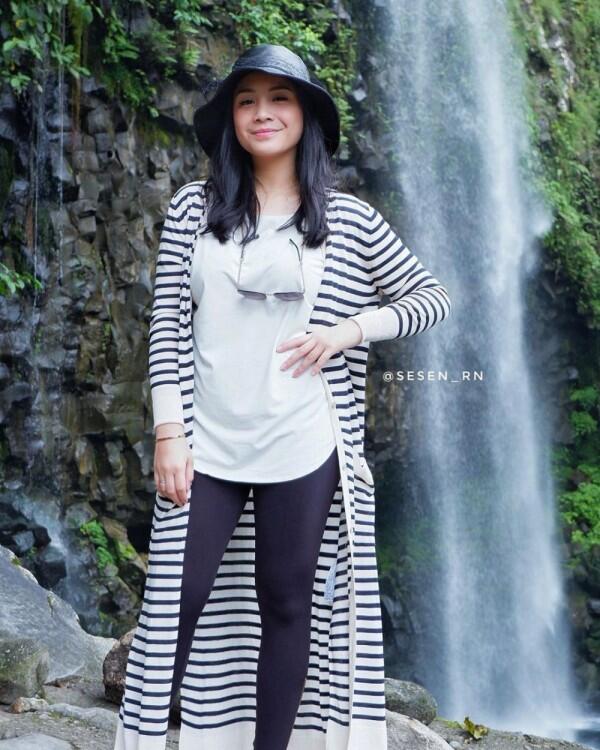 Glamour Hingga Casual, 10 Ide Mix and Match Outer ala Nagita Slavina
