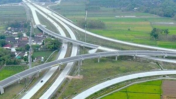 Menteri Basuki: Tol Trans Jawa Tekan Biaya Logistik