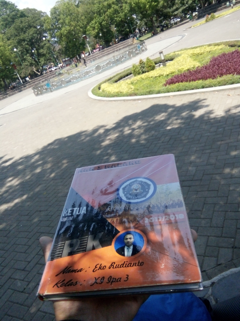 Kutemukan Spirit Di Alun - Alun Merdeka Bersamamu