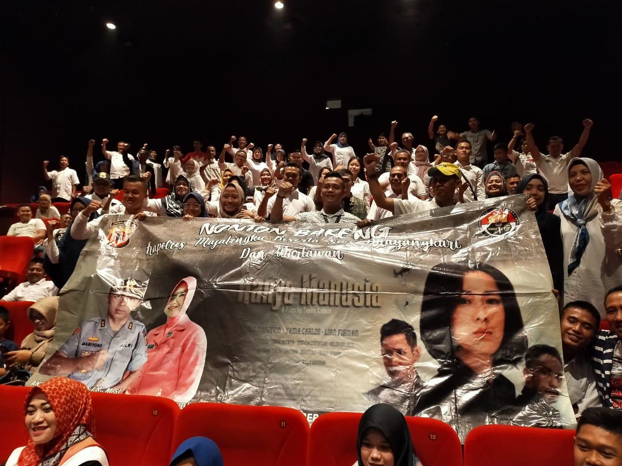 Kapolres Majalengka Nobar dengan Wartawan Film Hanya Manusia