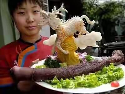 Ada Yang Mau Coba Makanan Ini?