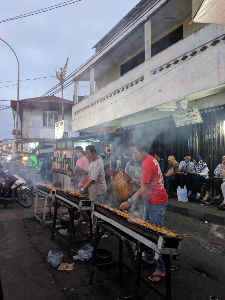 Pasar Lama Tangerang, 8 Rekomendasi Kuliner Dari Saya Tapi Jangan Gampang Percaya