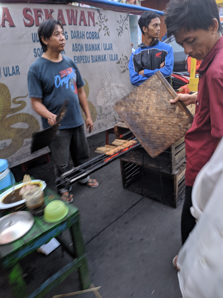 Pasar Lama Tangerang, 8 Rekomendasi Kuliner Dari Saya Tapi Jangan Gampang Percaya