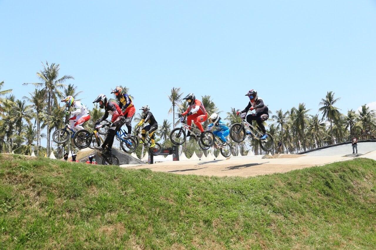 &#91;COC&#93; Balap Sepeda BMX di Banyuwangi Diikuti Atlet Manca Negara