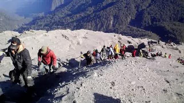 Inspirasi Dari Keindahan Mahameru Yang Tak Terbantahkan