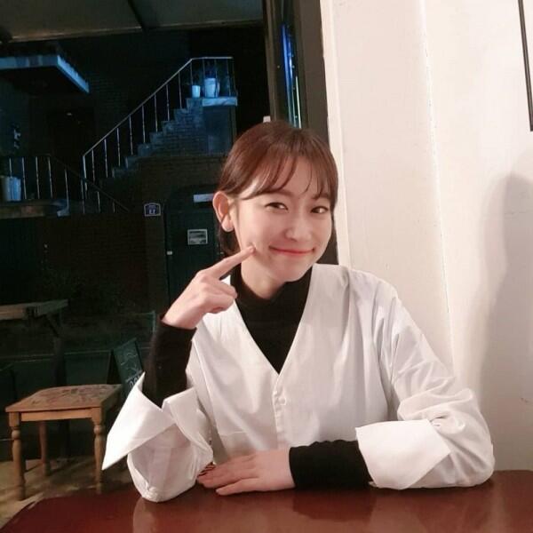 10 Potret Terbaru Kim Seul Gi di Drama "Love With Flaws", Imut!