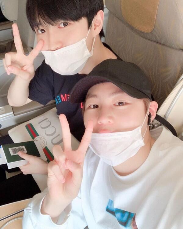 Bikin Haru, 9 Momen Temu Kangen Ha Sungwoon dengan Member Wanna One