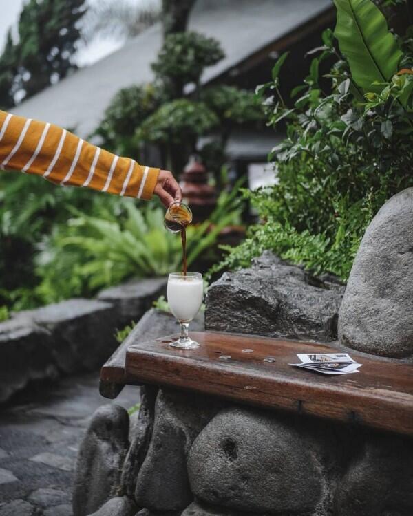 10 Tempat Makan di Dago dengan Pemandangan Super Keren, ke Sini Yuk!