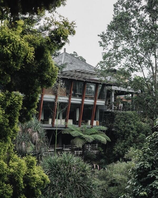 10 Tempat Makan di Dago dengan Pemandangan Super Keren, ke Sini Yuk!