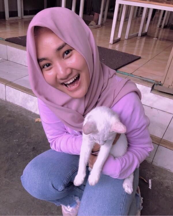 10 Potret Penampilan Lucu Fatin Shidqia Lubis yang Bikin Gemas