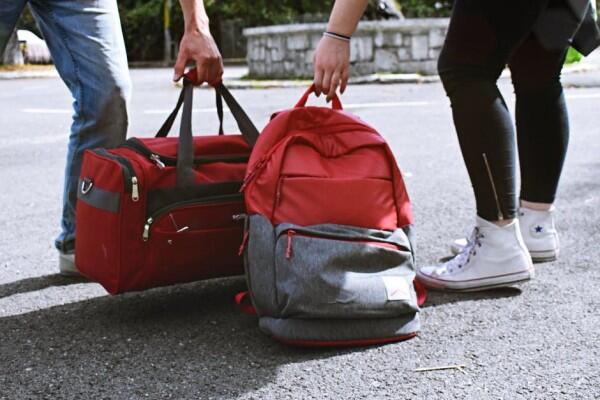5 Tips Ketika Kamu Gak Beli Bagasi Pesawat Saat Traveling