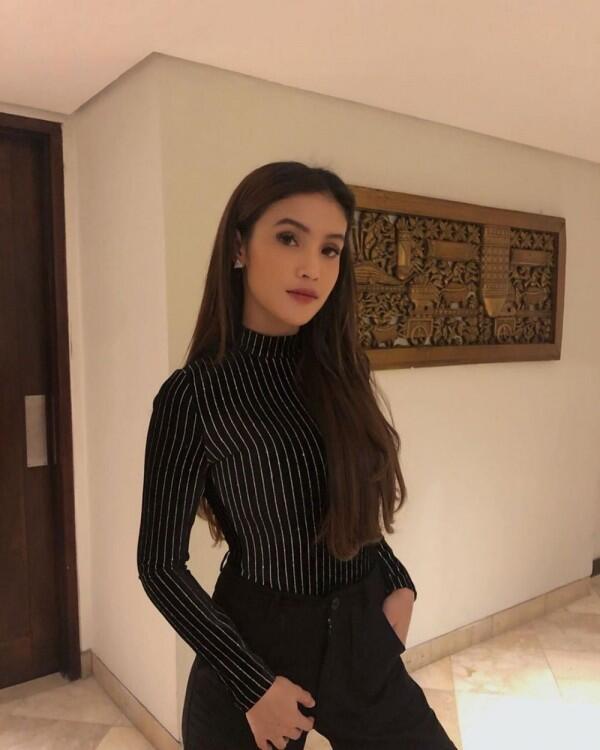 10 Potret Kece Laras Syerinita, Selebgram Hits Sahabat Rachel Vennya